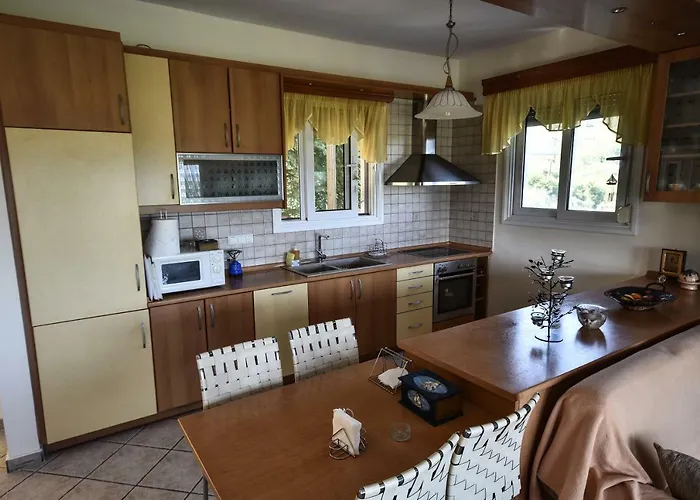 Martha's * Nea Iraklitsa